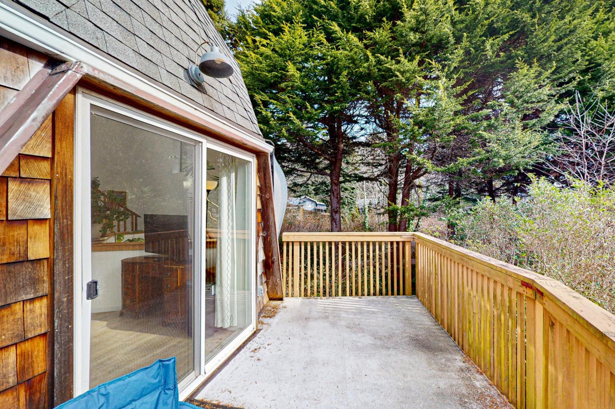 Surf Dome At Otter Rock Villa Exterior photo